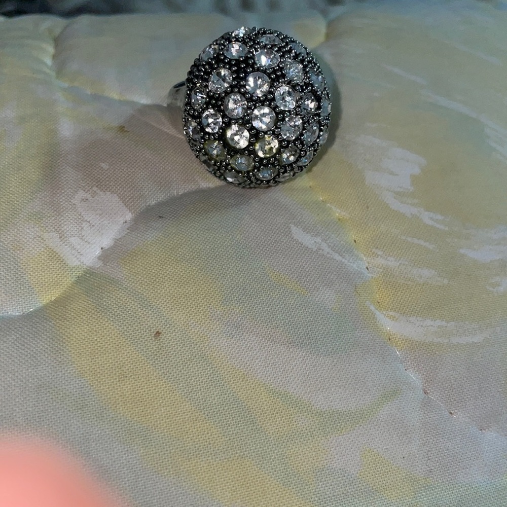Size 6 ball ring.